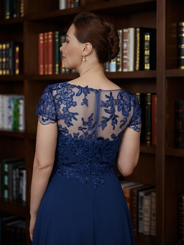 Vestidos de madre de la novia de corte A/princesa, de gasa, con apliques, escote barco y mangas cortas hasta la rodilla