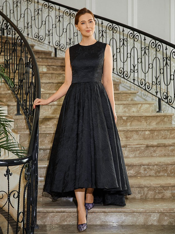 Vestidos de madre de la novia asimétricos sin mangas con apliques de encaje y corte A/princesa