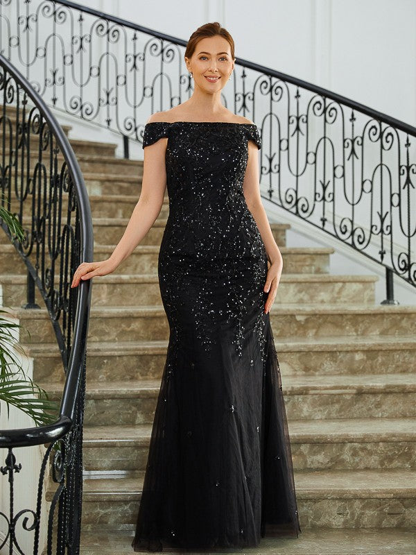 Vestidos para madre de la novia con corte tubo/columna, tul, cuentas, hombros descubiertos, sin mangas, largo hasta el suelo