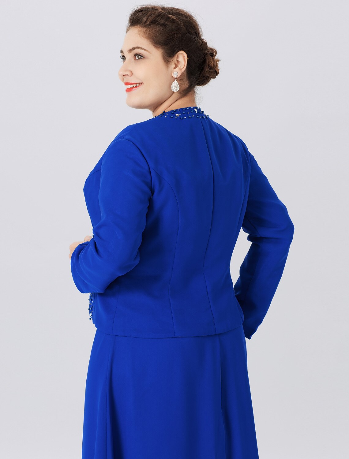 Abito da madre della sposa a trapezio, formale, classico e intramontabile, elegante e lussuoso, taglie forti, spalline, lunghezza pavimento, chiffon, pizzo, maniche lunghe, coprispalle incluso, con perle e cristalli.