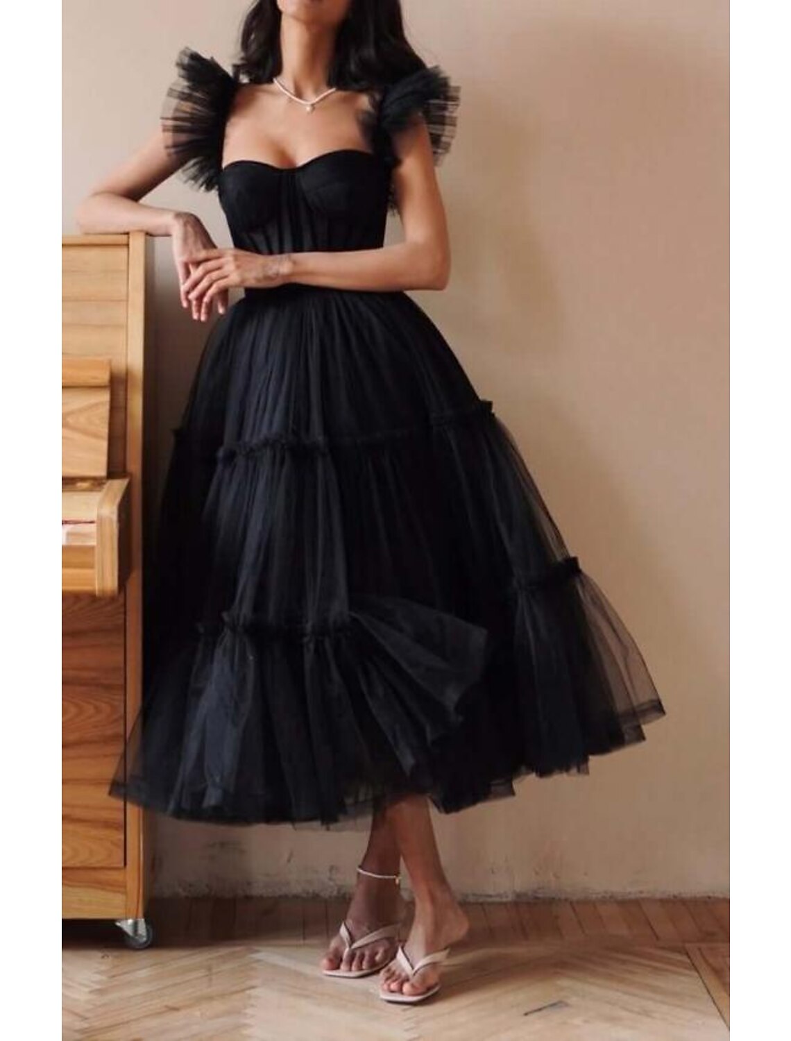 Abito da ballo nero a trapezio, abito vintage, in maschera, lunghezza alla caviglia, senza maniche, scollo a cuore, stile Mercoledì, famiglia Addams, in tulle, con incrocio sulla schiena e pieghe, volant