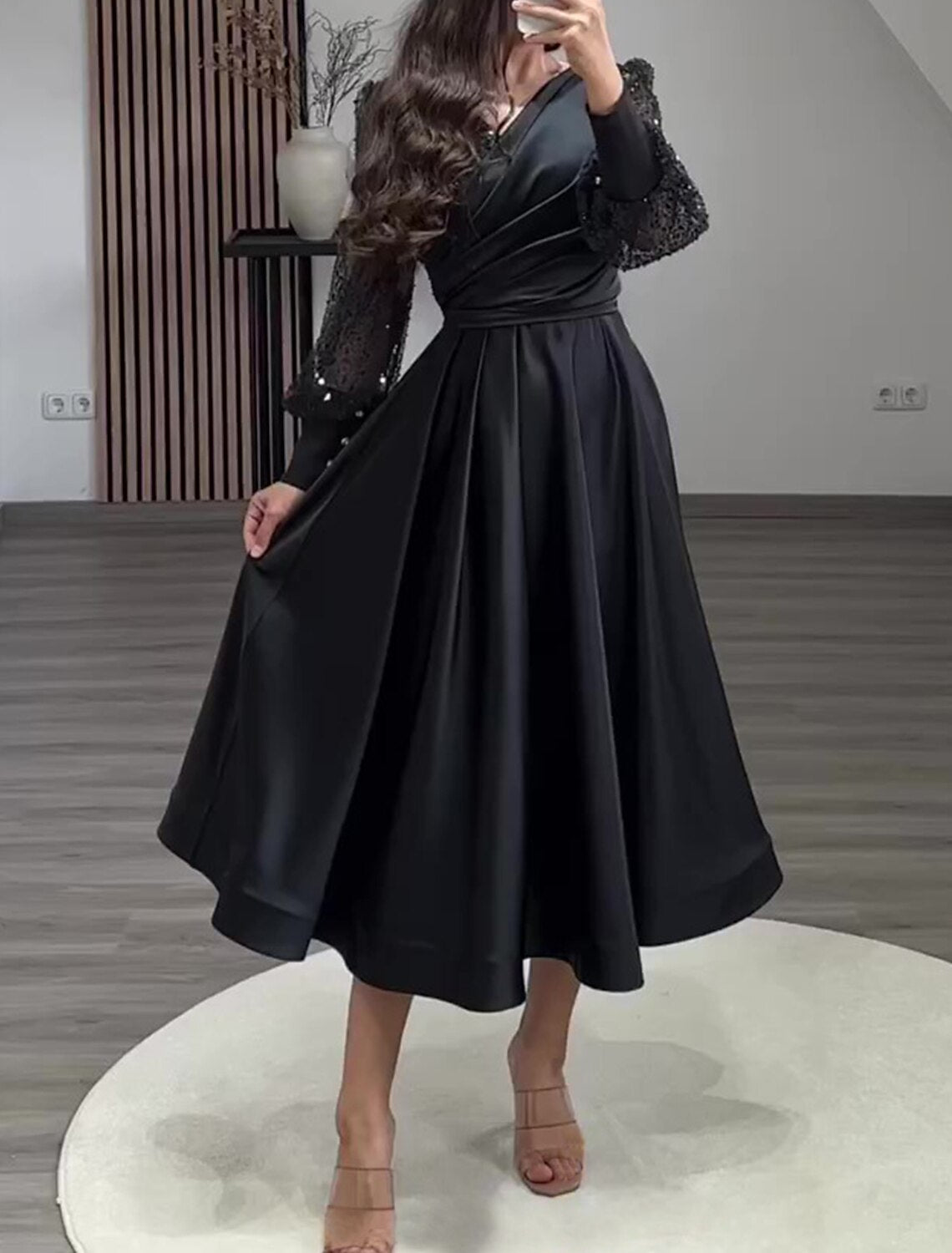 A-Line Cocktail Dresses Sparkle Black Dress Wedding Party Wear Tea Length Long Sleeve V Neck Charmeuse with Ruched Pearls Sequin 2025