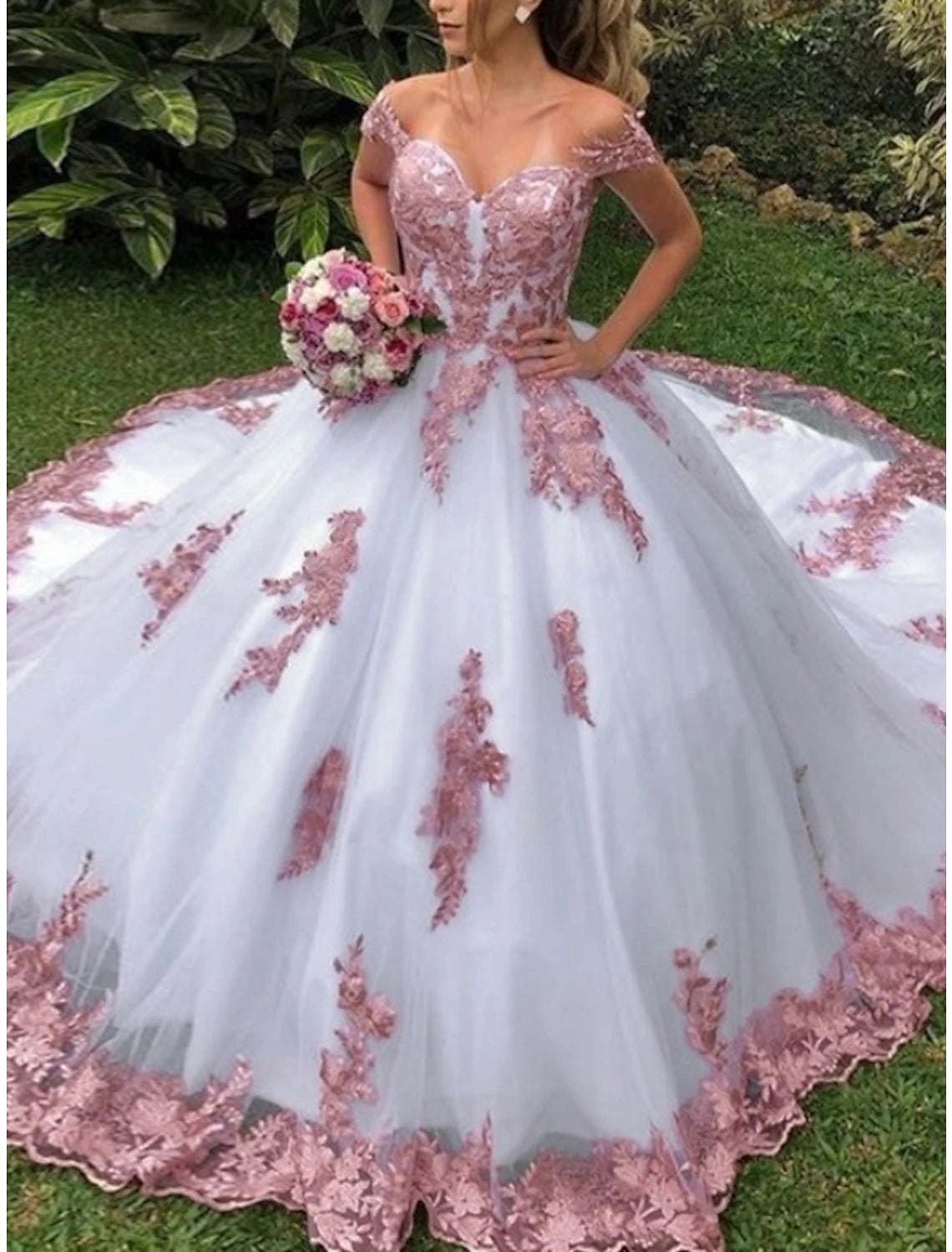 Vestidos de novia formales, vestido de baile, hombros descubiertos, manga corta, cola de corte, vestidos de novia de encaje con pliegues