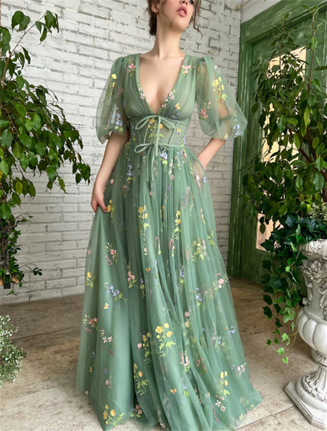 Vestidos de fiesta de corte A, elegantes, para invitados de boda, fiesta de bodas, largo hasta el suelo, manga corta, escote en V, encaje con apliques y tiras.