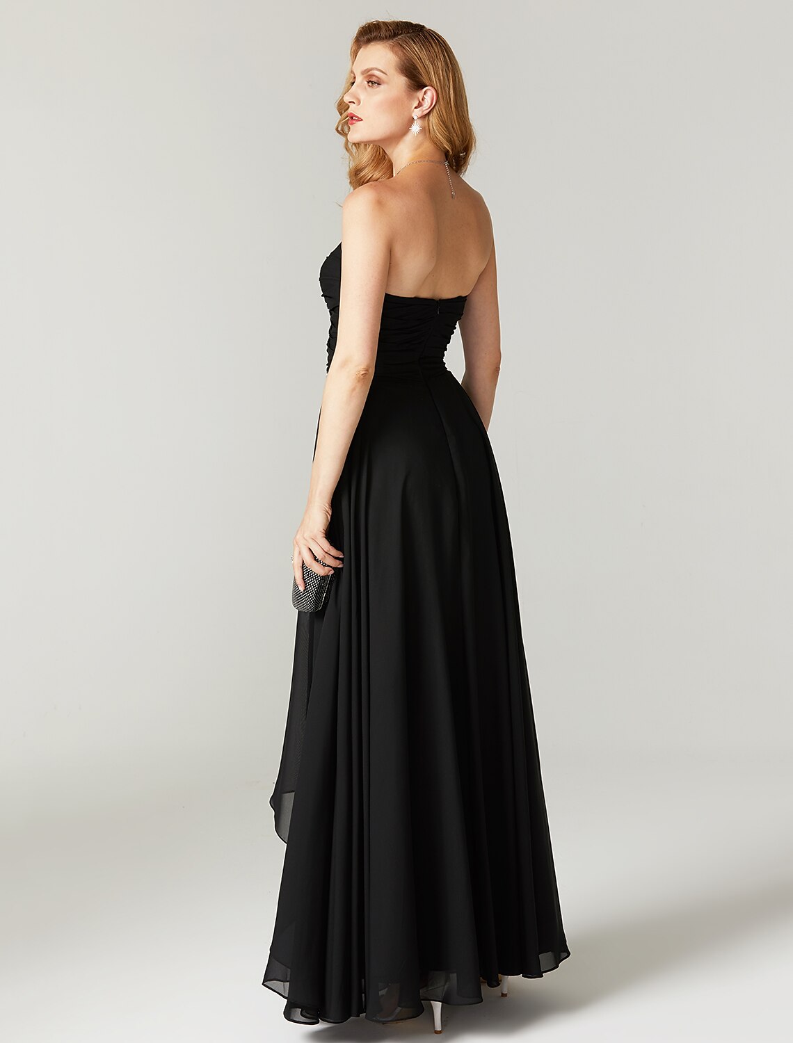 Abito a tubino/colonna minimalista per feste, cocktail party, senza maniche, in chiffon con scollo a cuore e pieghe incrociate, lunghezza al pavimento, cristalli