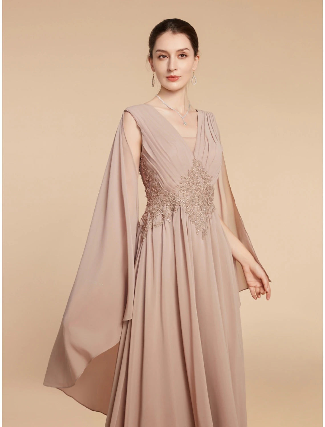 Abito da cerimonia per la madre della sposa, a trapezio, elegante, con scollo a V, lunghezza alla caviglia, in chiffon, pizzo, senza maniche, con arricciature, tinta unita