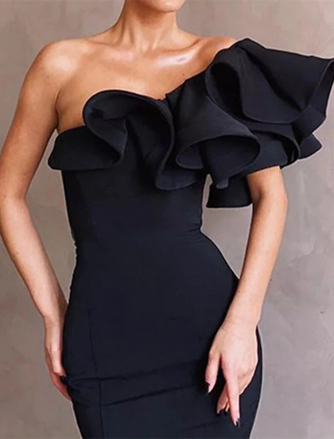 Vestido de noche rojo y verde navideño de sirena, estilo celebridad, formal, para invitada de boda, largo hasta el suelo, sin mangas, con un hombro al descubierto, de tela con volantes, 2025
