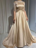 Abito da sera a trapezio, elegante, in maschera, con cravatta nera, lungo fino al pavimento, manica corta, collo alto, stile The Great Gatsby, in raso con applicazioni di frange e nappe.
