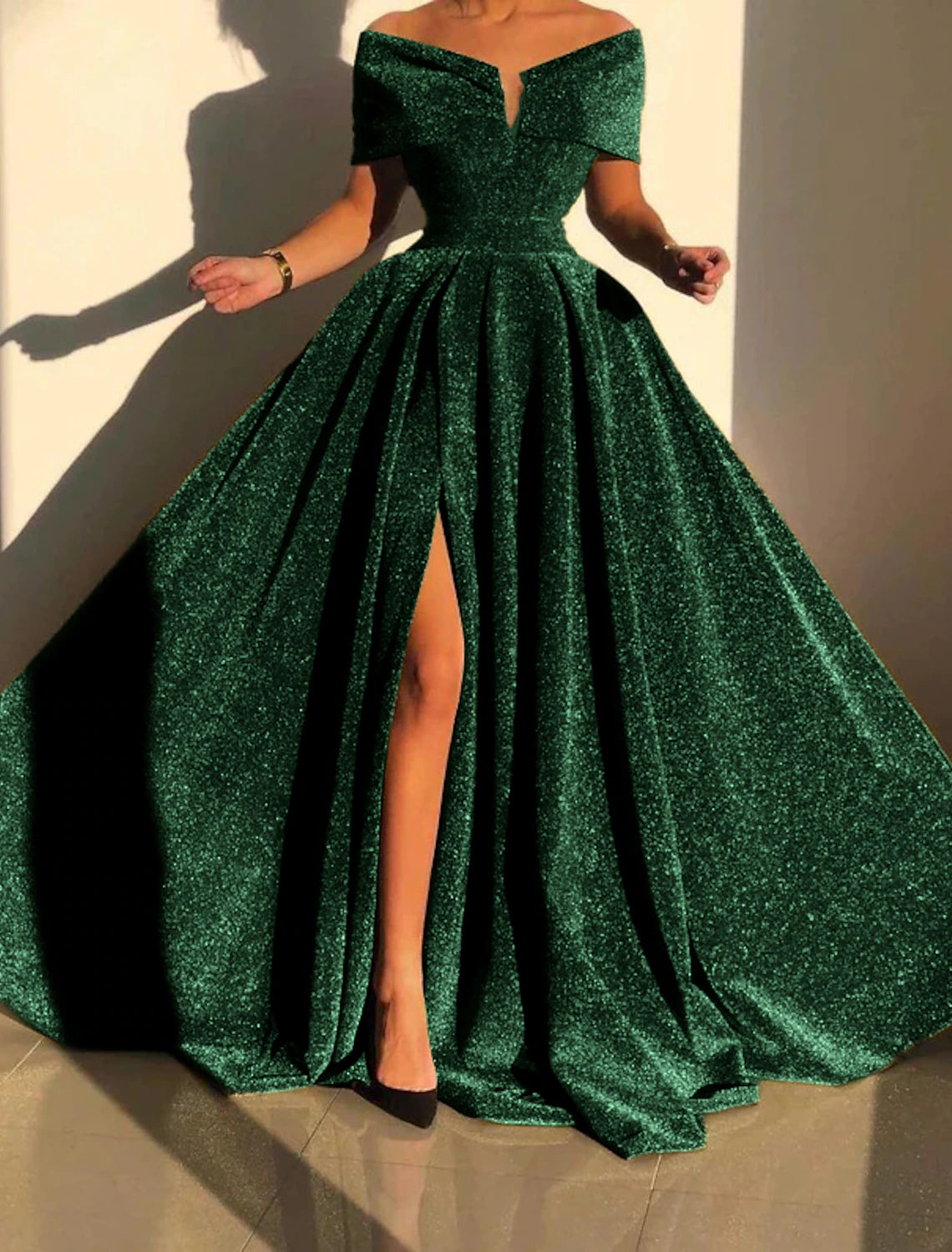 Vestido de noche de corte A con brillo y destellos, vestido formal de otoño, cola de corte, sin mangas, hombros descubiertos, lentejuelas con abertura de lentejuelas