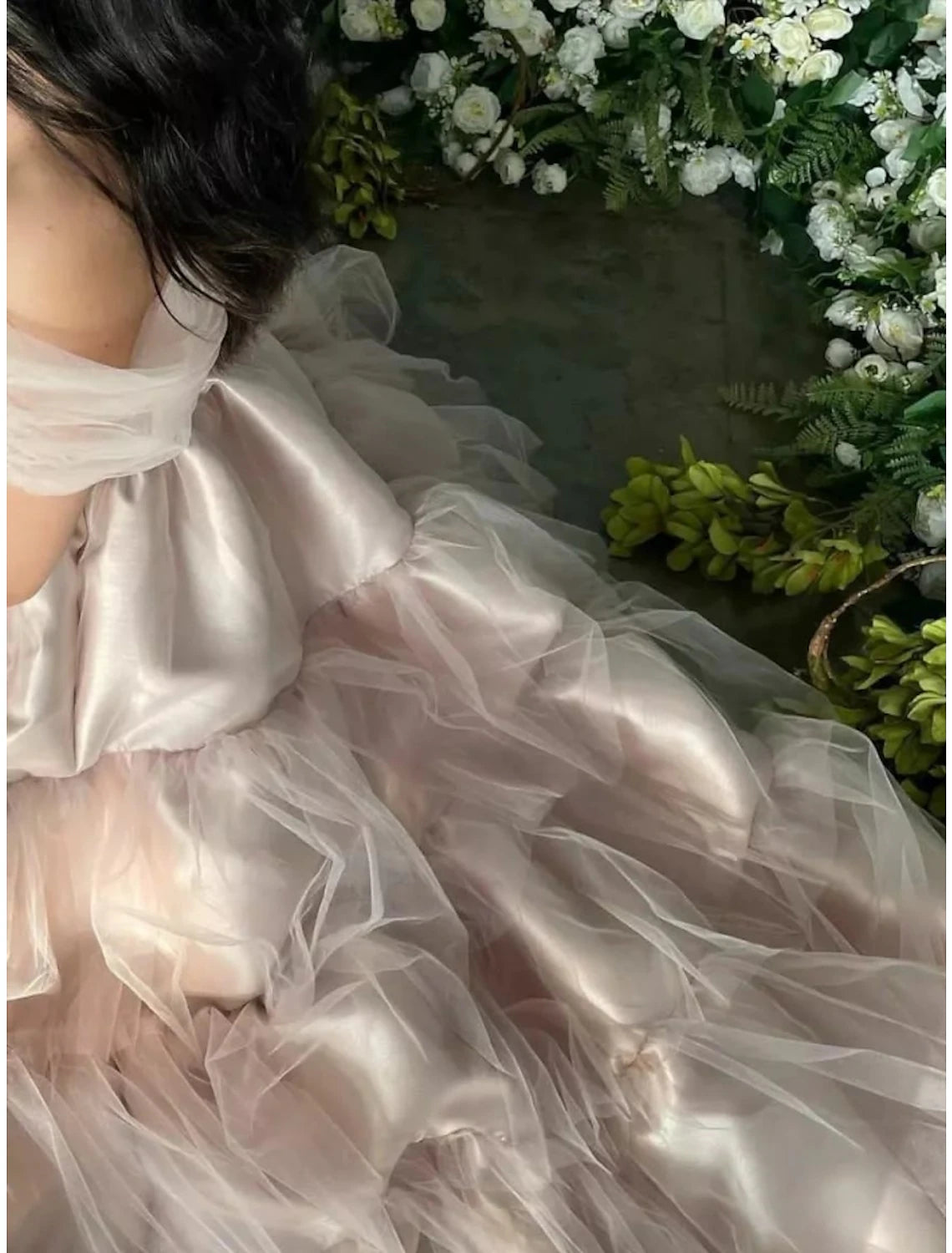 Abito da sera a trapezio, abito da principessa, formale, lungo fino al pavimento, manica corta, spalle scoperte, in raso con pieghe