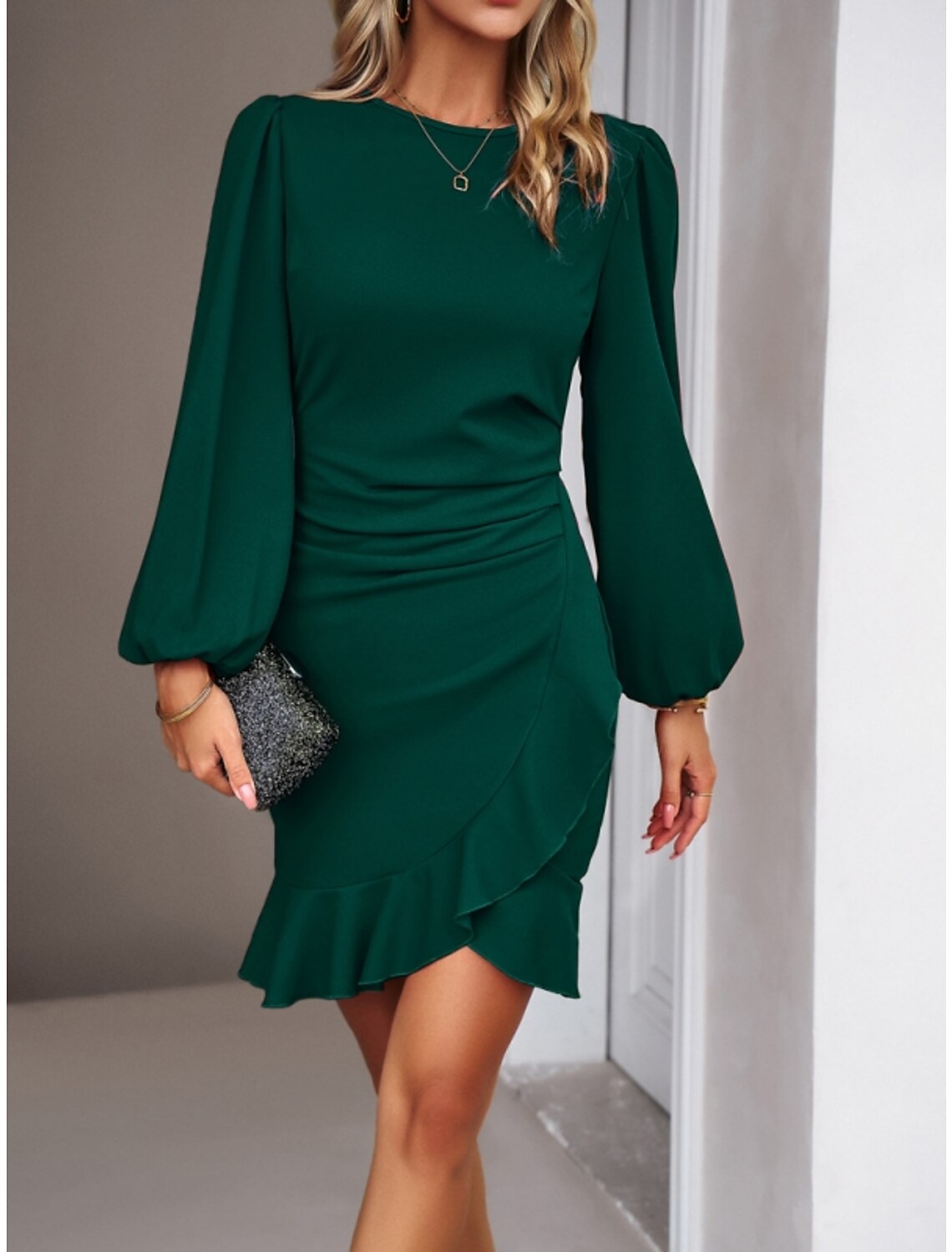 Forest Green Crepe Sheath/column Short Dress with Puff Sleeves, Ruched Side & Scoop Neck