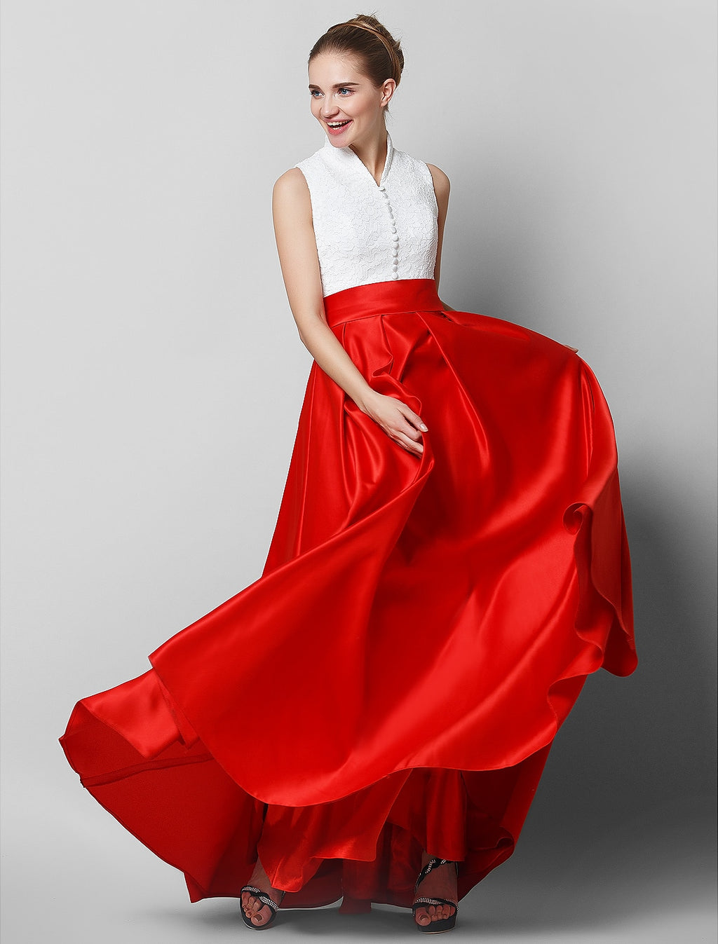 Vestido de gala formal de noche con cuello alto, sin mangas, largo hasta el suelo, de encaje y pliegues, elegante y lujoso, con bloques de color.