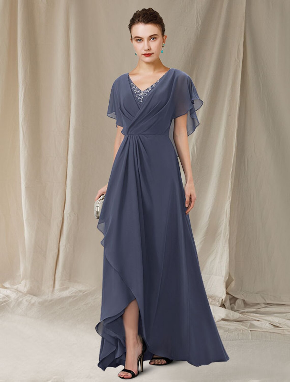 Abito da madre della sposa a trapezio, elegante, scollo a V asimmetrico, strascico a spazzola, in chiffon asimmetrico, maniche corte con volant a cascata in pizzo