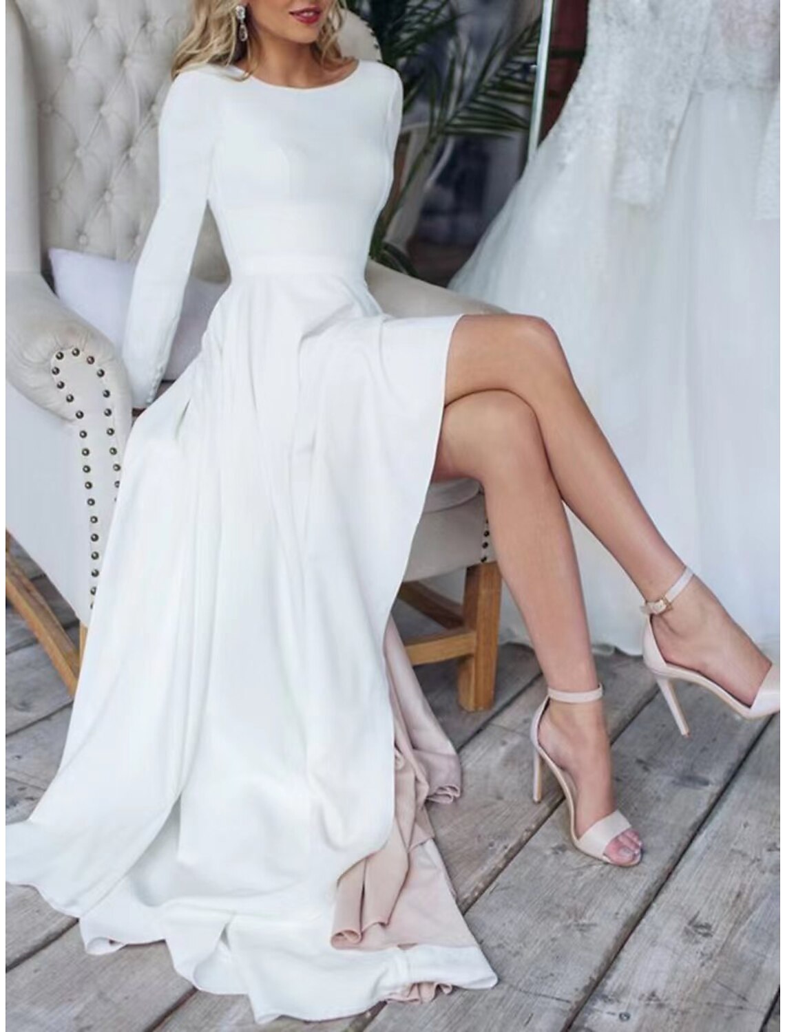 Vestido de noche de corte A con espalda abierta, para invitada de boda, formal, asimétrico, manga larga, cuello joya, tela con botones y pliegues (2025)