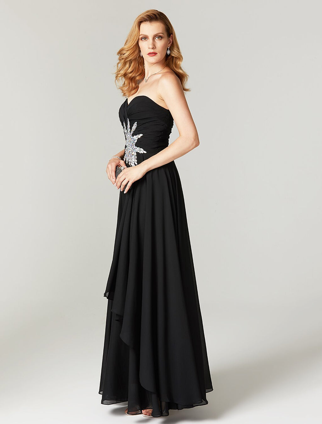 Abito a tubino/colonna minimalista per feste, cocktail party, senza maniche, in chiffon con scollo a cuore e pieghe incrociate, lunghezza al pavimento, cristalli