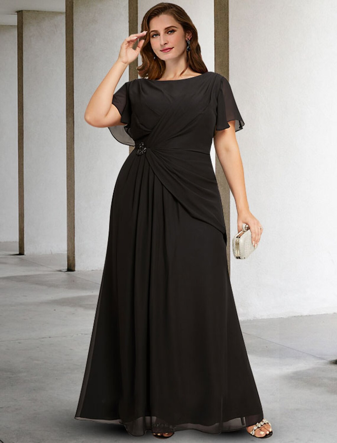 Elegant Black Chiffon A-Line Floor-Length Evening Dress with Draped Bodice
