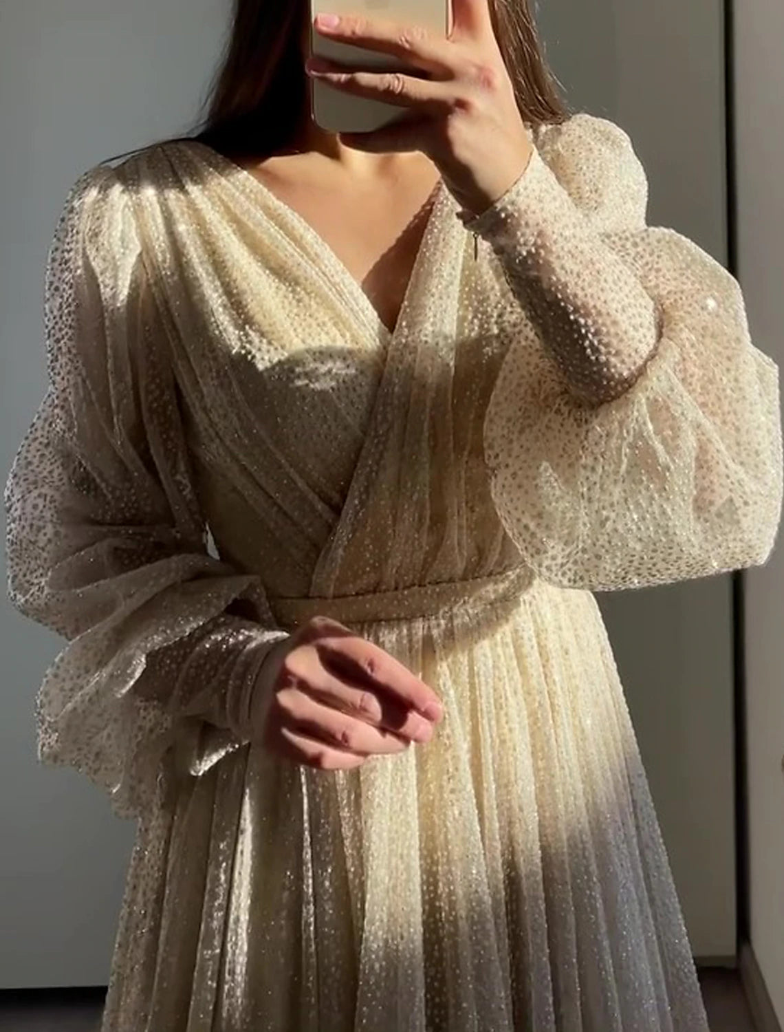 Abiti da ballo a trapezio, scintillanti, formali, con cravatta nera, lunghi fino al pavimento, maniche lunghe, scollo a V, per invitati a nozze, in tulle con arricciature, 2025