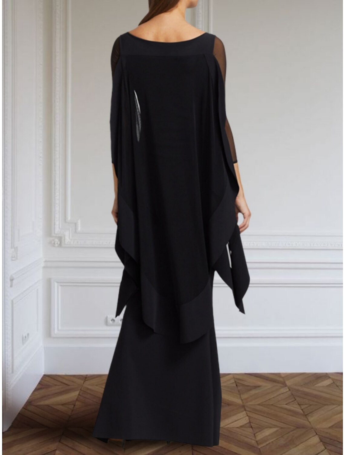 Abito da sera nero a tubino, elegante, formale, lungo, manica lunga, scollo a barchetta, in chiffon con volant, 2025