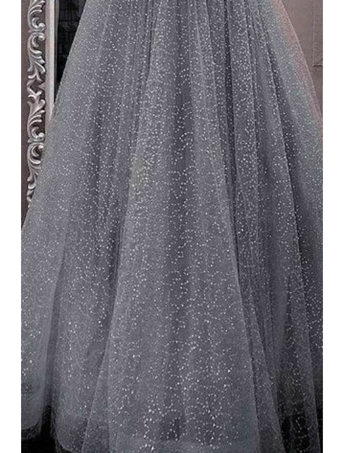 Vestidos de fiesta de corte A, brillantes y con brillo, para cumpleaños, hasta el suelo, sin mangas, con tirantes finos, de tul y cristales brillantes.