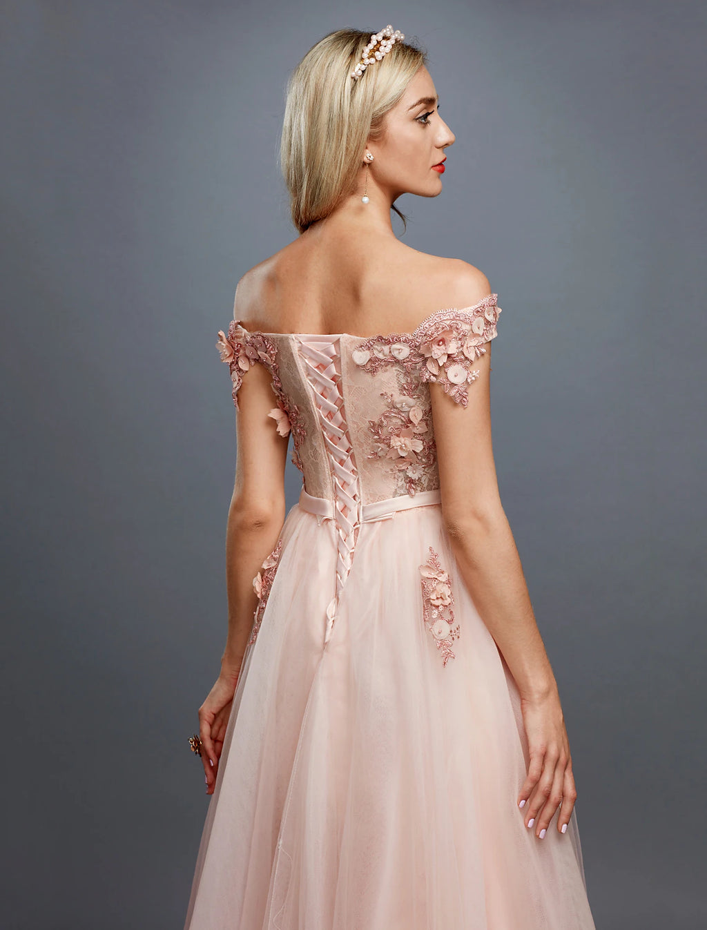 Vestido floral de corte A para invitada de boda, baile de graduación, cola larga/cortada, sin mangas, hombros descubiertos, tul sobre encaje con apliques