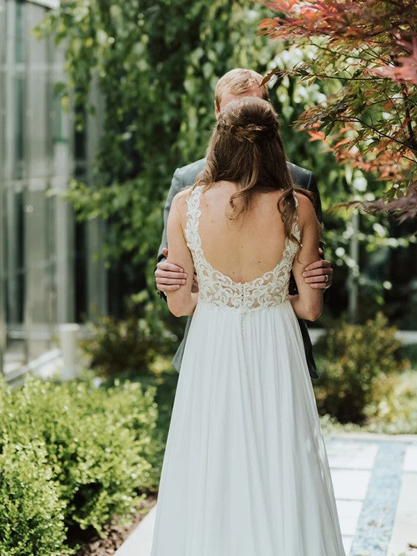 Vestidos de novia de corte A/princesa, de gasa, con encaje, escote en V, sin mangas y cola larga