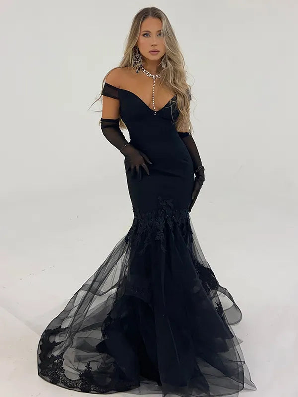 Chic Black Tulle Mermaid Off Shoulder V Neck Lace Train Prom Dress