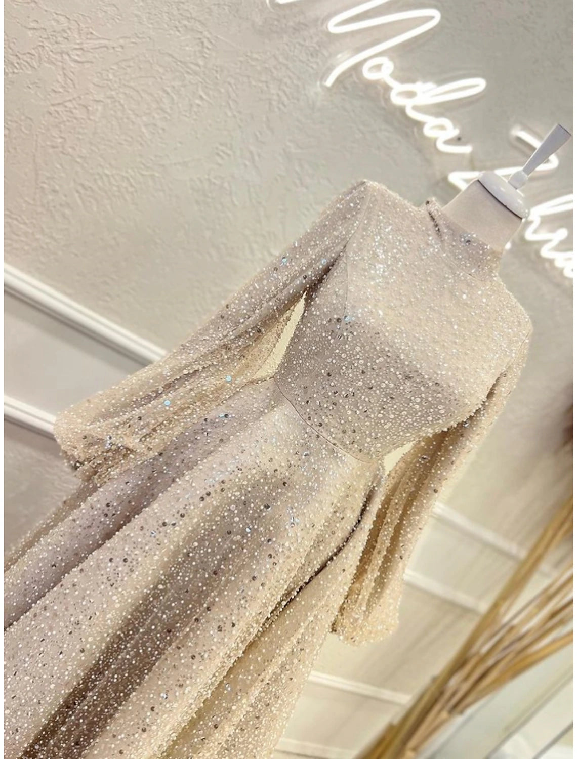 Abito da sera a trapezio, elegante, formale, lunghezza alla caviglia, manica lunga, collo alto, paillettes con pieghe glitterate