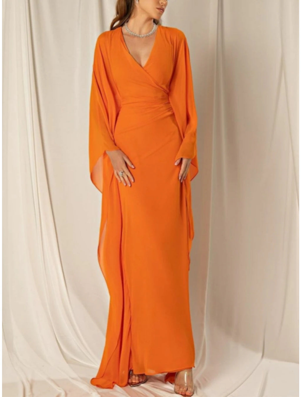 Abito da sera a tubino/colonna, elegante, formale, autunno, lunghezza alla caviglia, manica lunga, scollo a V, in chiffon con balze arricciate, 2025