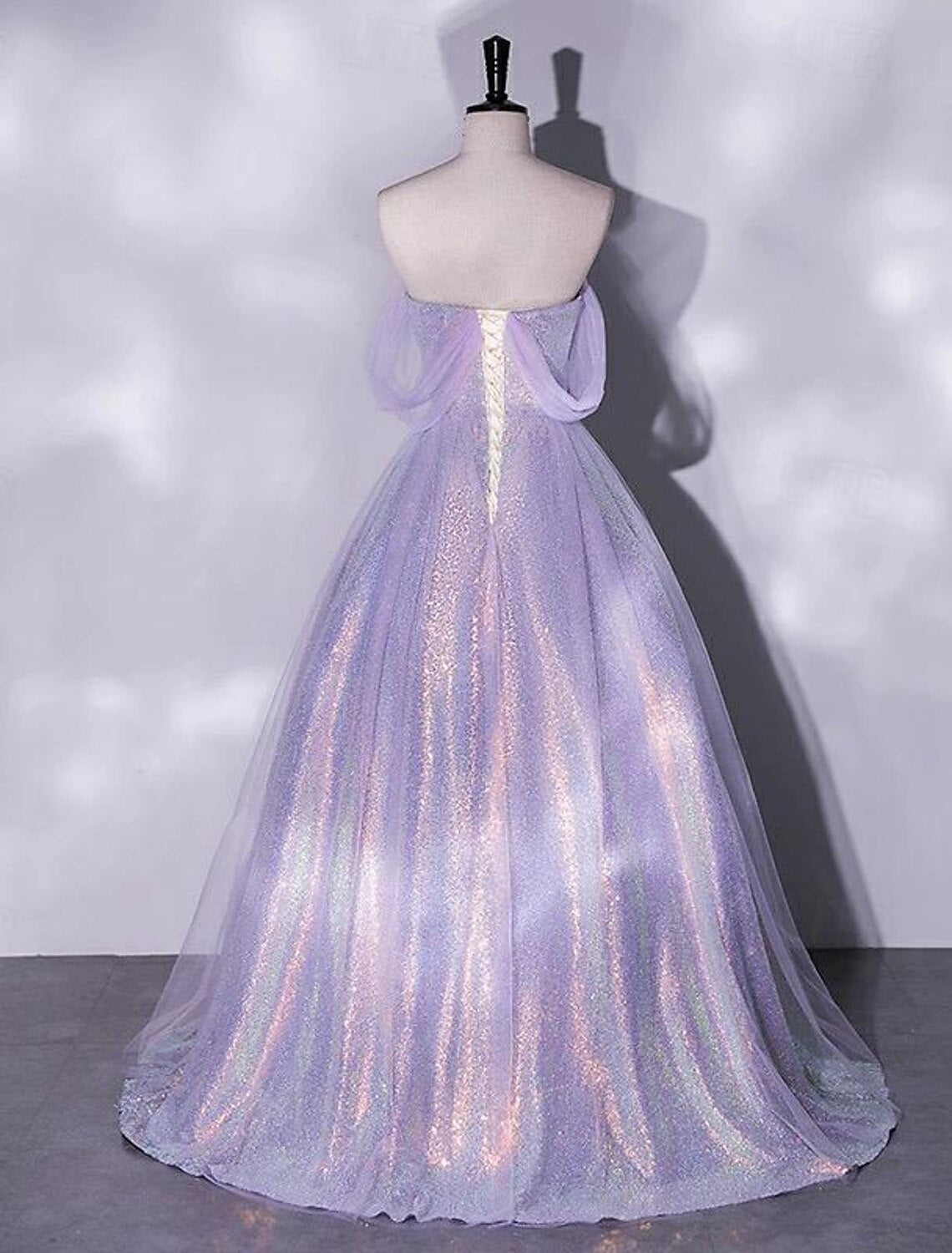 Abiti da ballo a trapezio, scintillanti, per Quinceanera, compleanno, lunghezza al pavimento, maniche corte, spalle scoperte, in tulle con arricciature