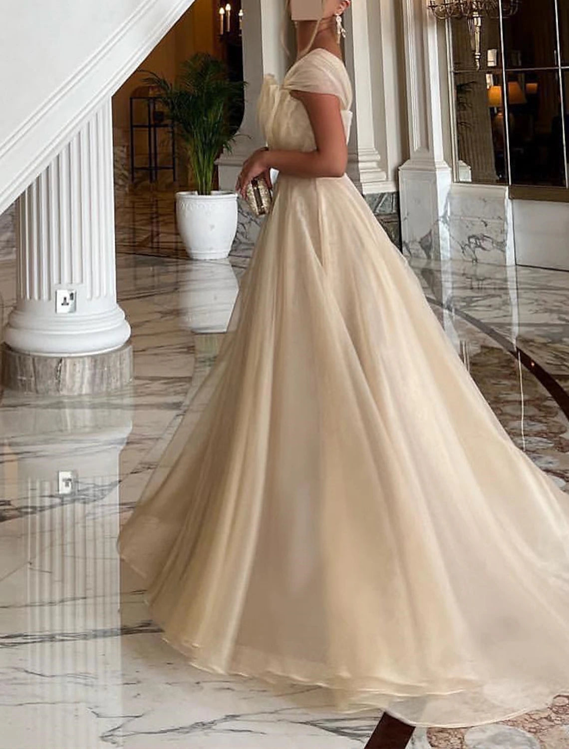 Vestido de fiesta elegante vestido de novia de lazo negro cola de la corte sin mangas un hombro organza con fruncido