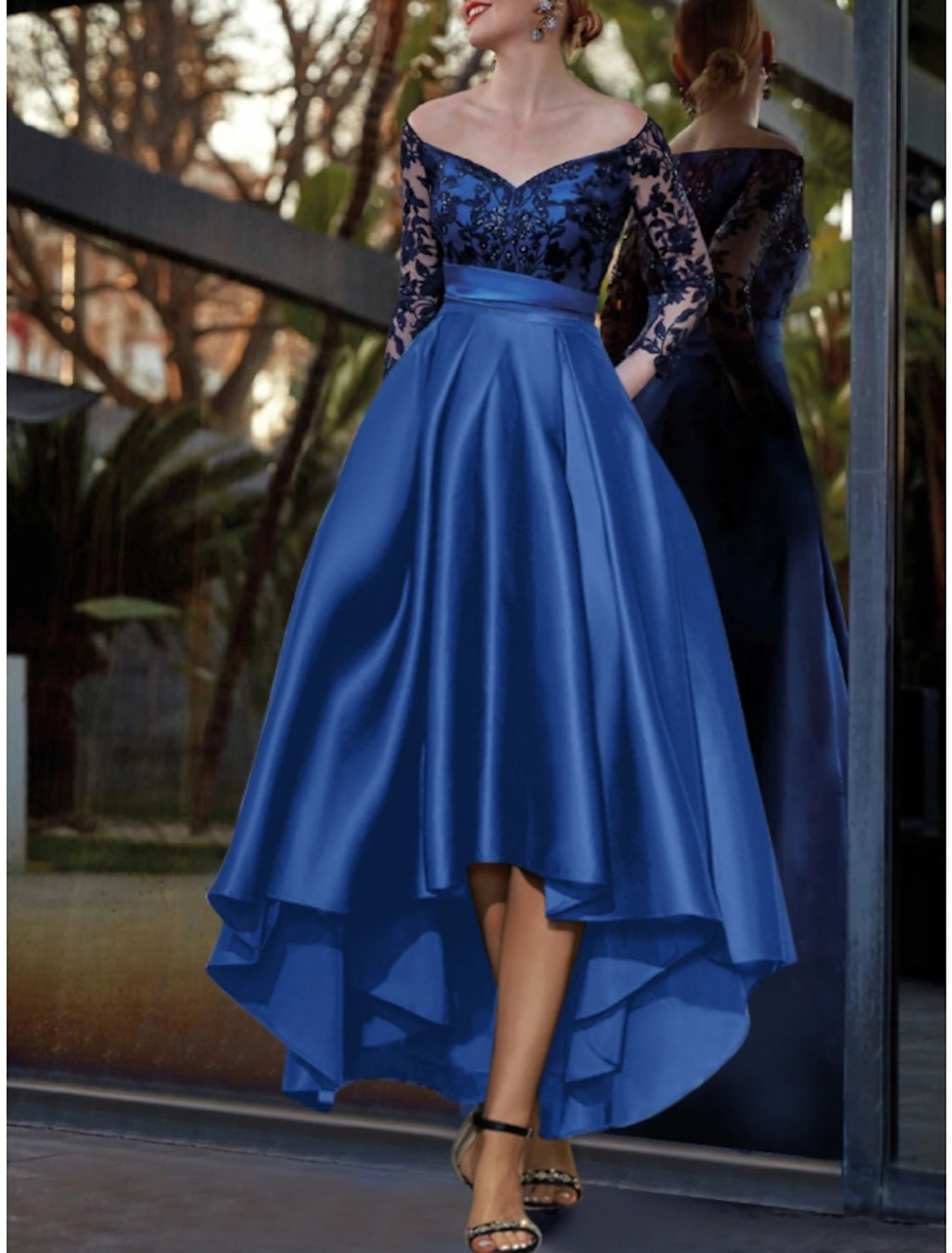 Vestido de noche elegante de corte A para invitada de boda formal, asimétrico, manga larga, hombros descubiertos, satén con pliegues y lentejuelas
