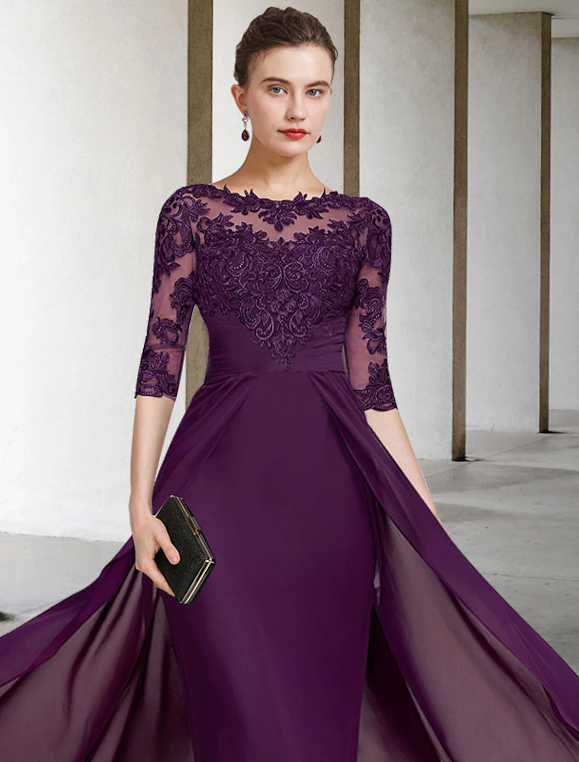 Abito da madre della sposa a tubino/colonna, elegante, taglie forti, con scollo a V, lunghezza al pavimento, in chiffon, pizzo, mezza manica con applicazioni arricciate