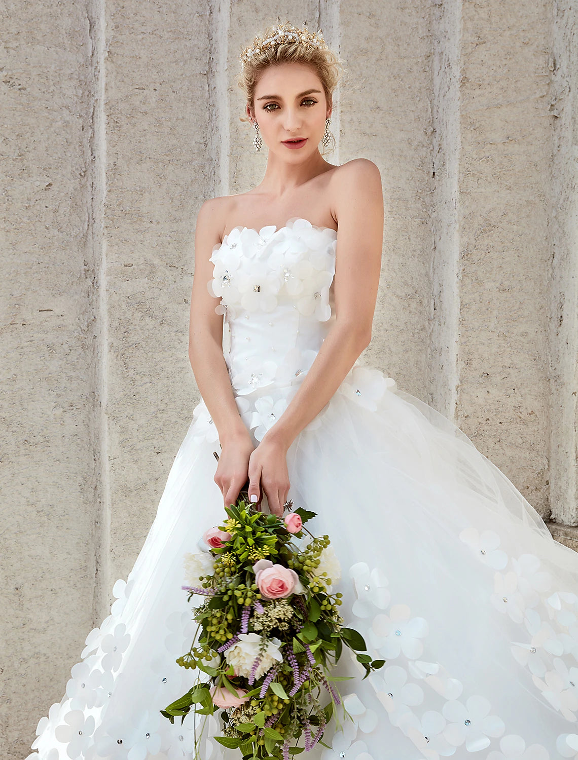 White Tulle A-Line Sweetheart Floor-Length Evening Dress with 3D Floral Appliques