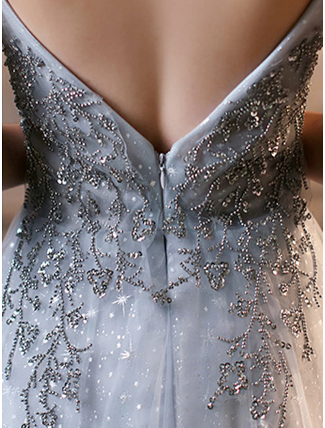 Vestido de noche formal elegante de fiesta con escote en V, sin mangas, largo hasta el suelo, de tul con pliegues y abalorios.