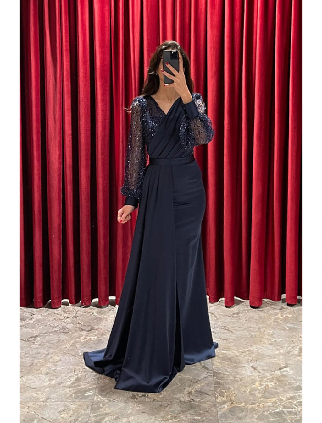 Vestido de noche de corte A con brillo y destellos, vestido formal de otoño con cola larga y escote en V, lentejuelas y pliegues brillantes.