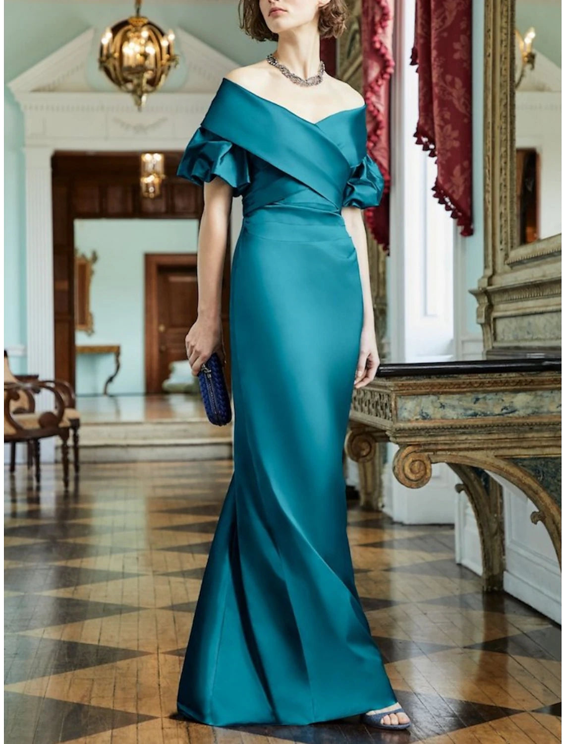 Abito da cerimonia per la madre della sposa, elegante, a tubino, con spalle scoperte, lunghezza al pavimento, in raso, maniche corte e arricciature