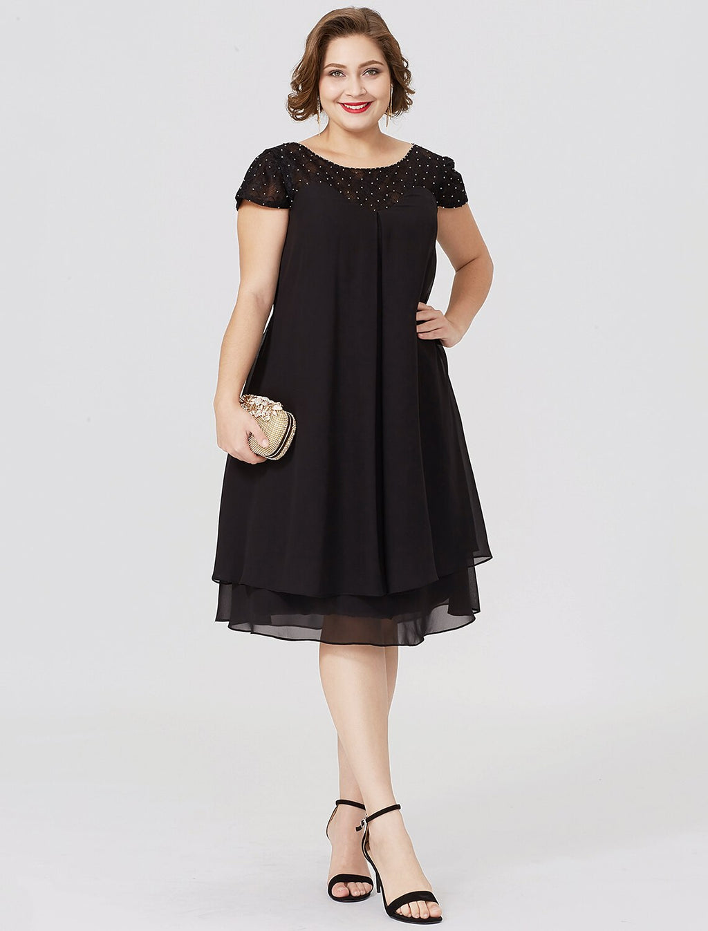 Vestido de madre de la novia con corte tubo/columna, formal, negro, talla grande, transparente, cuello joya, largo hasta la rodilla, gasa, encaje, manga corta, sin pliegues, con inserción de encaje y abalorios