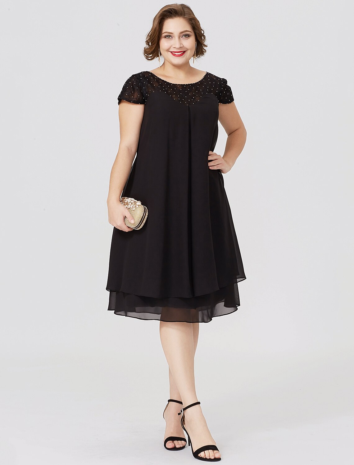 Vestido de madre de la novia con corte tubo/columna, formal, negro, talla grande, transparente, cuello joya, largo hasta la rodilla, gasa, encaje, manga corta, sin pliegues, con inserción de encaje y abalorios