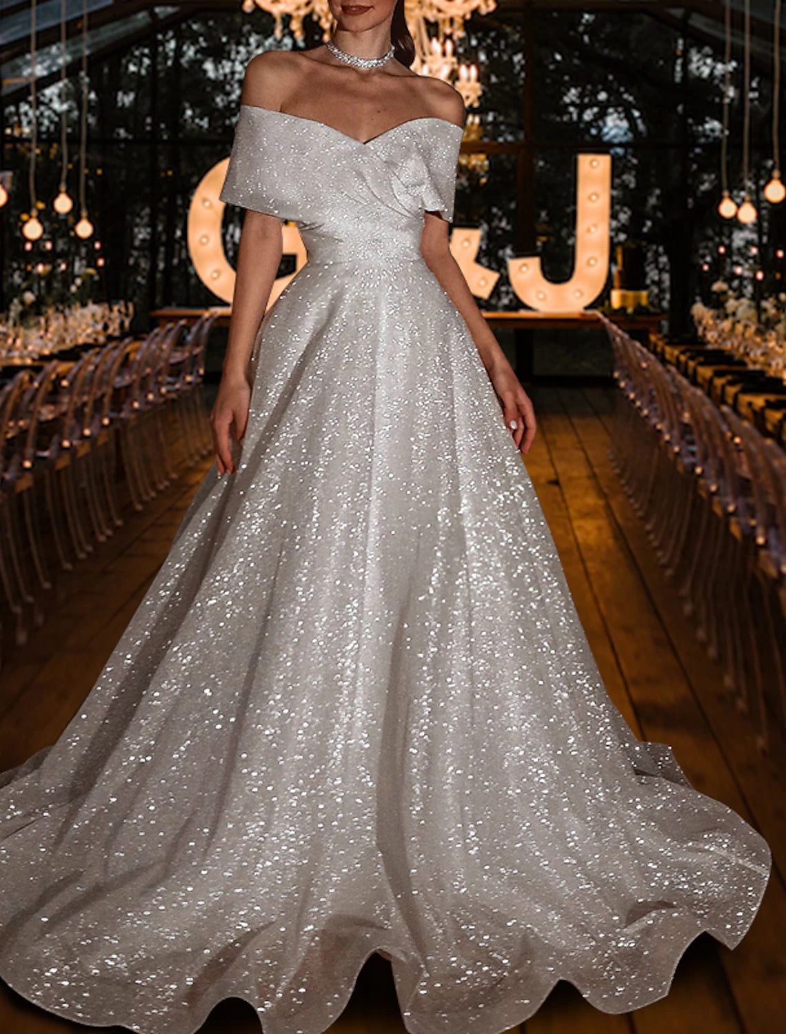 Vestidos de novia sencillos Hall Sparkle &amp; Shine, corte A, hombros descubiertos, mangas casquillo, cola larga y lentejuelas, color liso