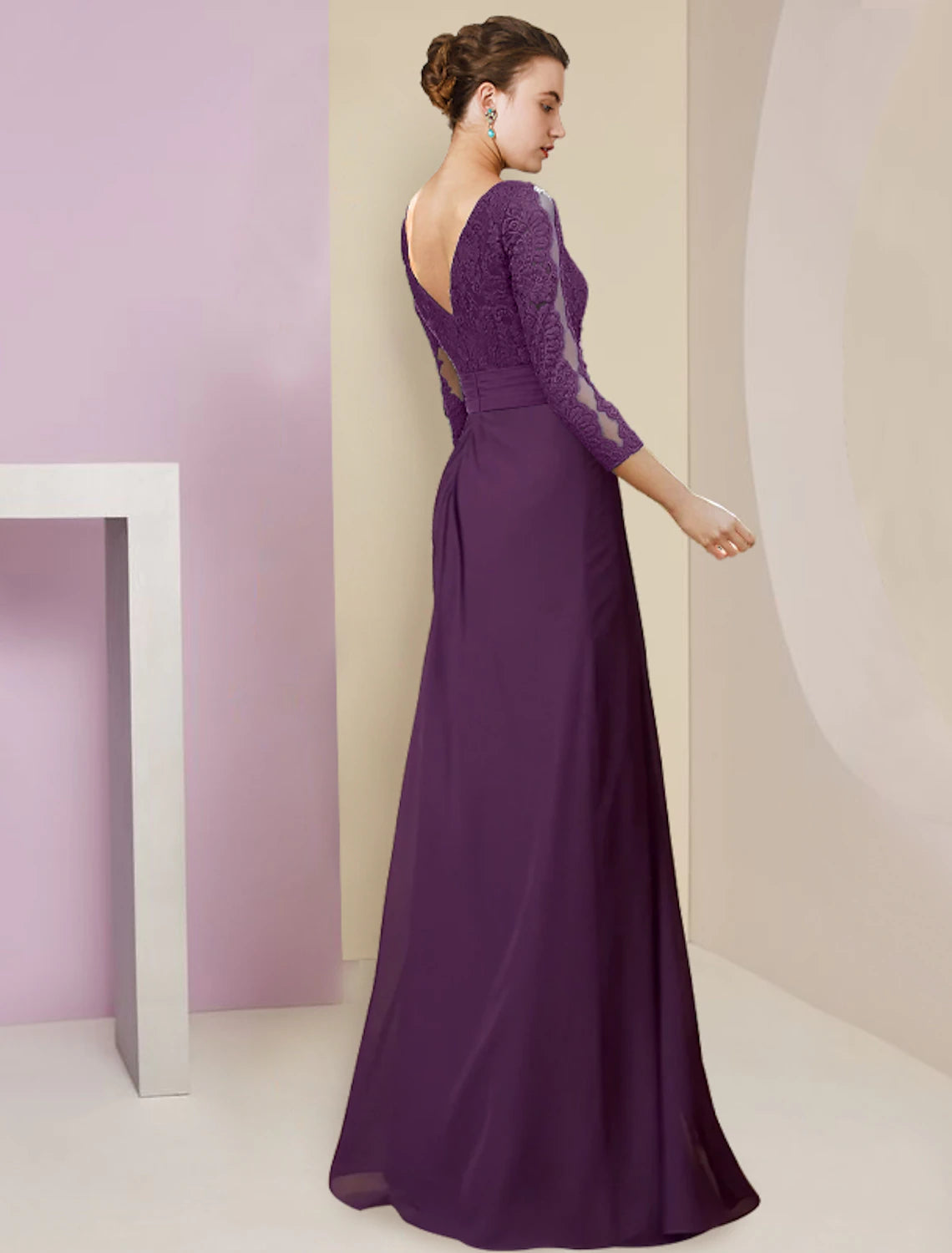 Vestido de madre de la novia con corte tubo/columna, formal, elegante, escote redondo, largo hasta el suelo, de gasa, con encaje, manga 3/4 y apliques florales.