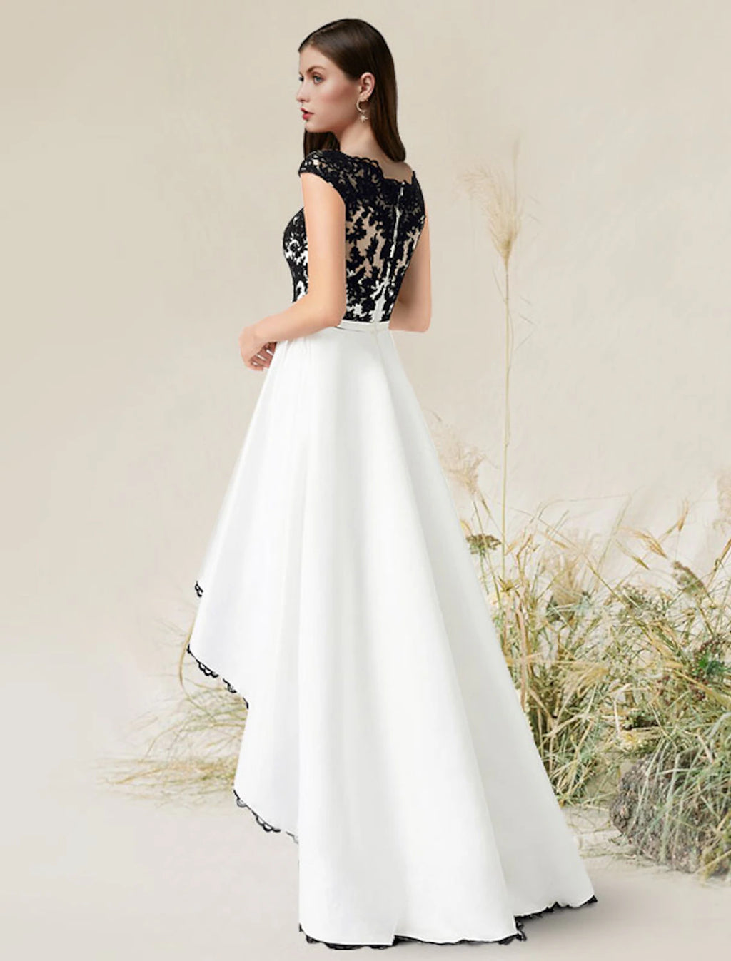Vestido de noche formal elegante de corte A con escote joya, sin mangas, de satén asimétrico con apliques