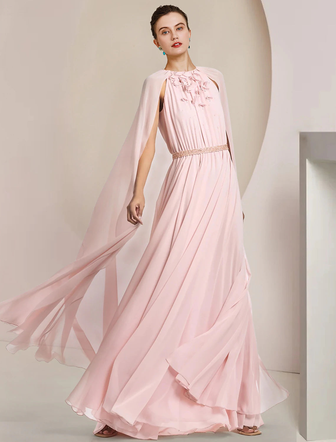 Abito da cerimonia per la madre della sposa, a trapezio, elegante, con scollo a barchetta, lunghezza al pavimento, in chiffon, senza maniche, con fascia/fiocco floreale
