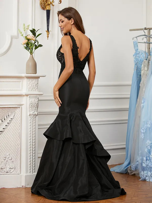 Chic Black Satin Mermaid V-Neck Lace Sleeveless V-Back Long Prom Dress