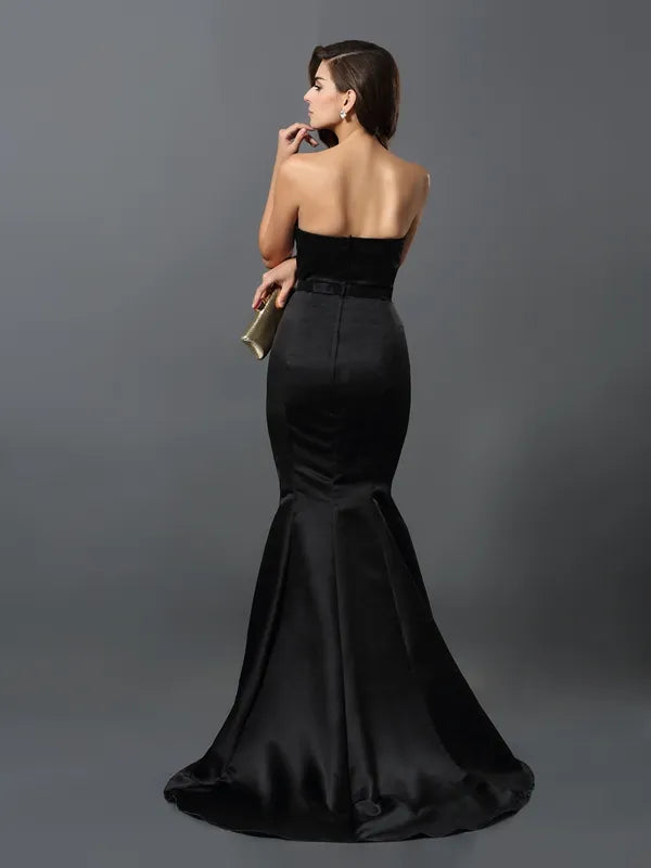 Sleek Black Satin Mermaid Strapless Square Open Back Prom Dress
