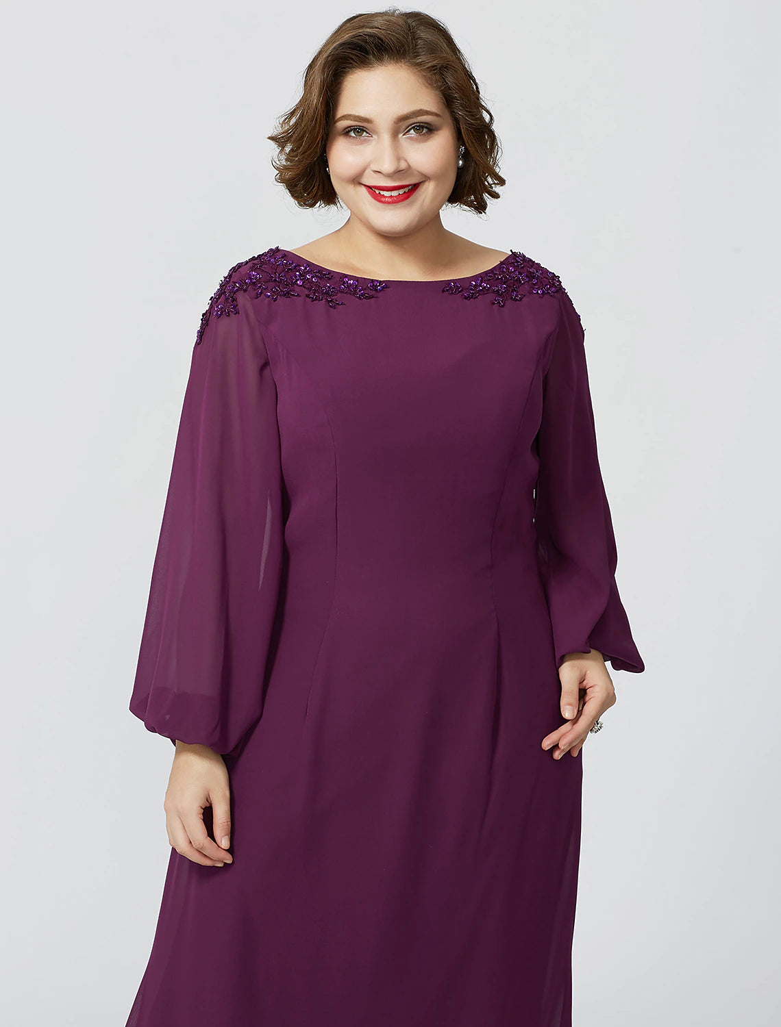 Vestido de madre de la novia con corte tubo/columna, formal, clásico y atemporal, elegante y lujoso, talla grande, escote barco, largo hasta el suelo, gasa, manga larga, sin mangas, con apliques de cuentas