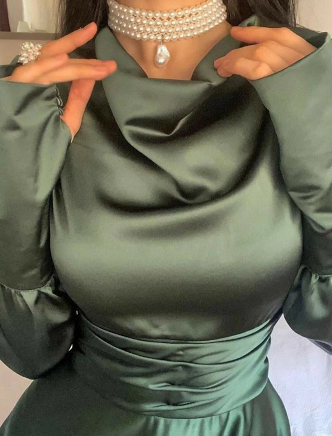 Vestido de cóctel de corte A, vestido navideño rojo y verde, elegante vestido de invitada de boda, otoño, largo hasta la rodilla, manga larga, cuello vuelto, vestido de dama de honor, vestido rojo y verde de satén con fruncido