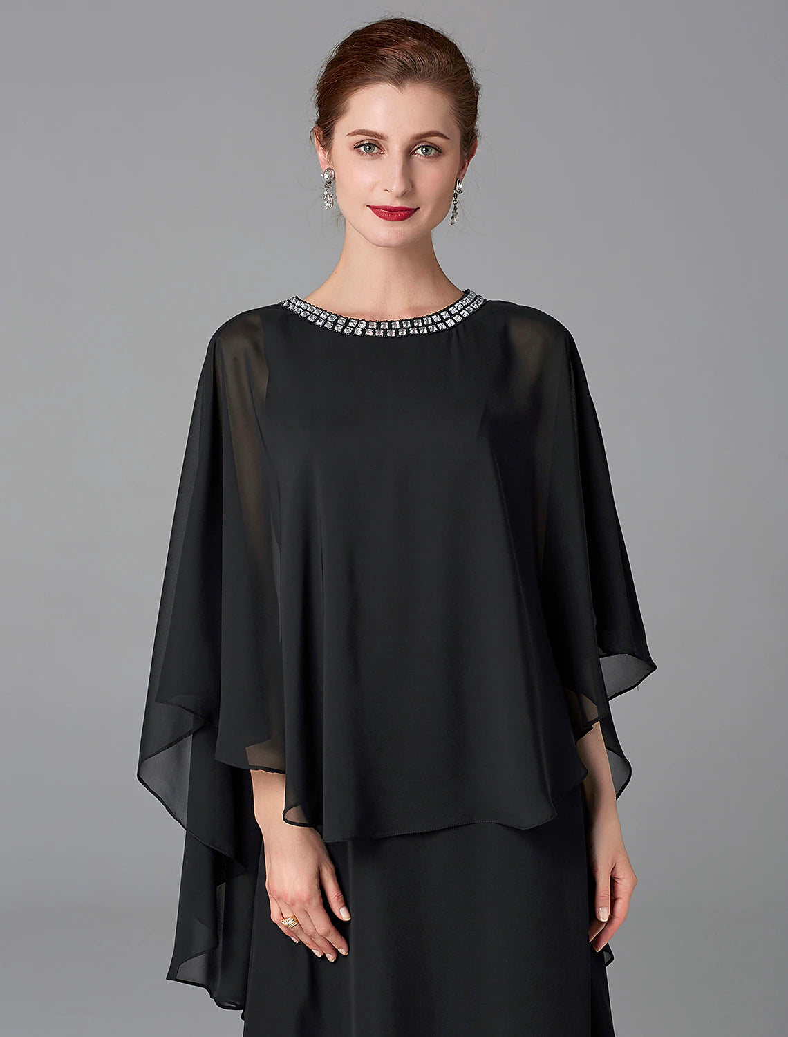 Abito da cerimonia per la madre della sposa, a trapezio, elegante, con mantella, in chiffon, con scollo gioiello, senza maniche, con perline, taglie forti
