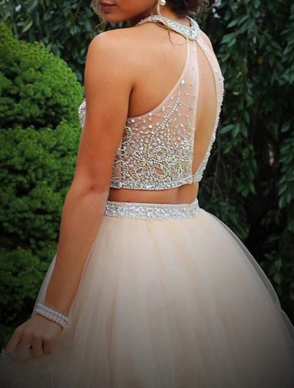 Vestido de fiesta de dos piezas, corte A, con brillo y brillo, para graduación, corto/mini, sin mangas, cuello halter, tul con cuentas brillantes.