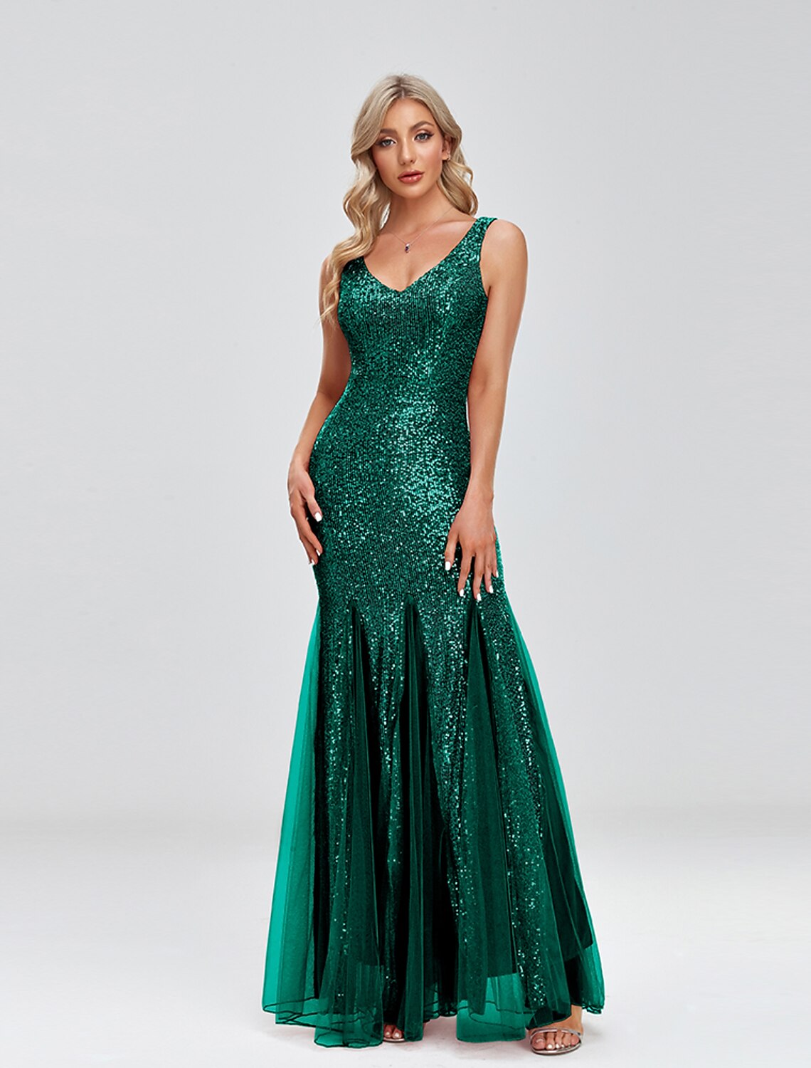 Vestido de noche de sirena/trompeta con brillos para invitada de boda, formal, de noche, largo hasta el suelo, sin mangas, escote en V, tul, espalda en V con empalme de lentejuelas