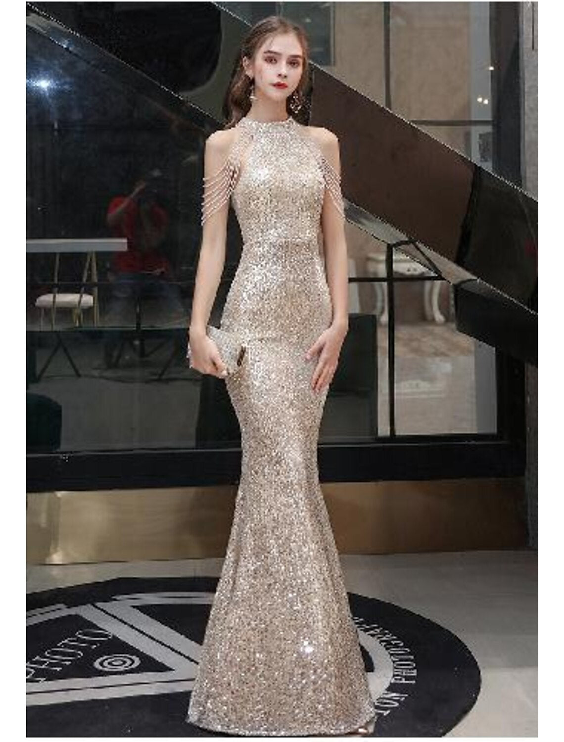 Mermaid Party Dress Sparkle Prom Dress Bodycon Engagement Formal Evening Dress Halter Neck Sleeveless Floor Length Sequined with Beads Tassel